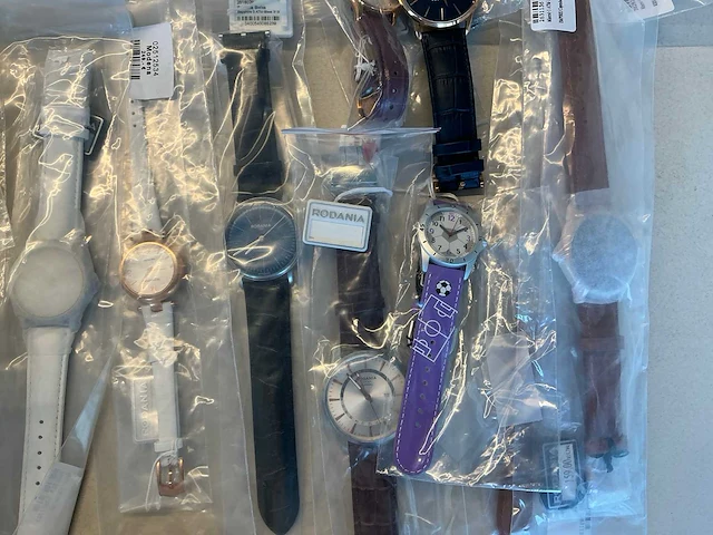 50 diverse horloges rodania - afbeelding 15 van  17