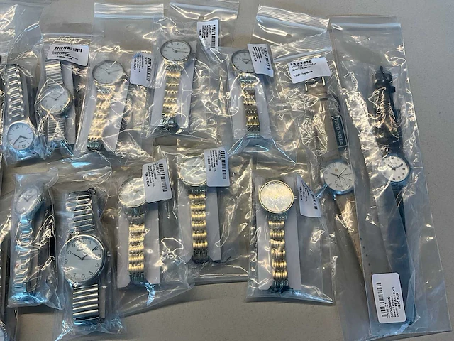 50 diverse horloges rodania - afbeelding 14 van  21