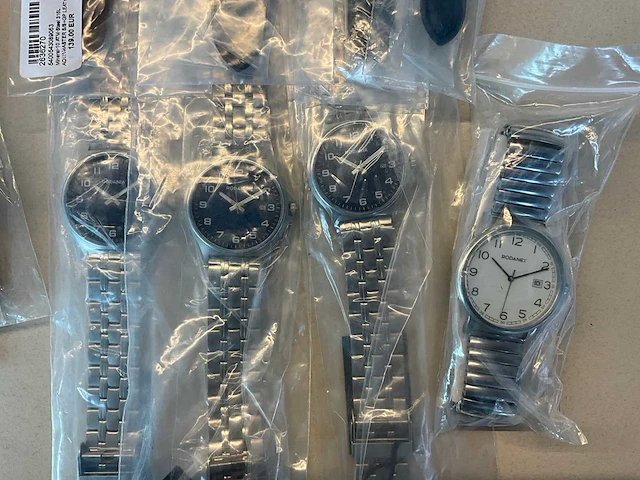 50 diverse horloges rodania - afbeelding 2 van  10