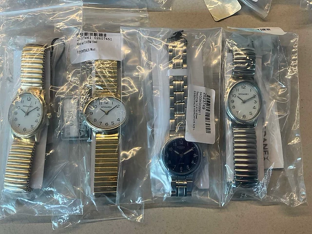 50 diverse horloges rodania - afbeelding 1 van  3