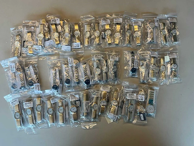 50 diverse horloges rodania - afbeelding 2 van  3