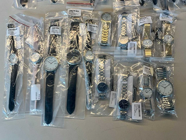 50 diverse horloges rodania - afbeelding 2 van  10