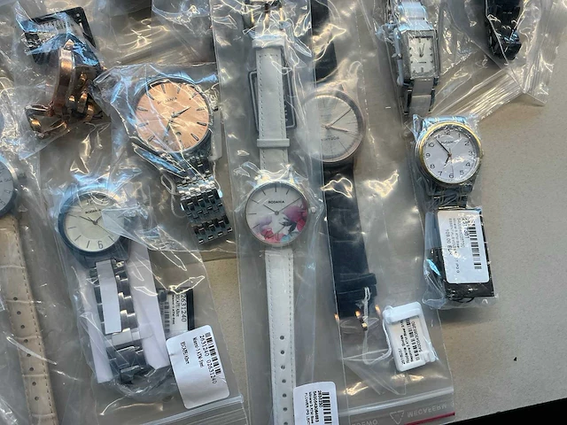 50 diverse horloges rodania - afbeelding 7 van  21