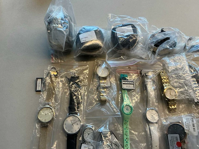50 diverse horloges rodania - afbeelding 12 van  21