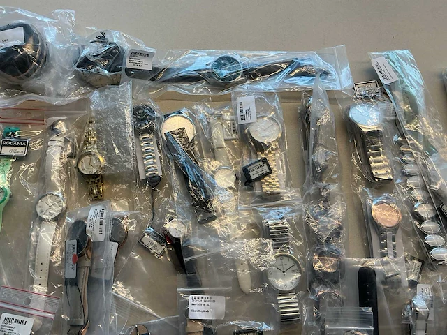 50 diverse horloges rodania - afbeelding 15 van  21