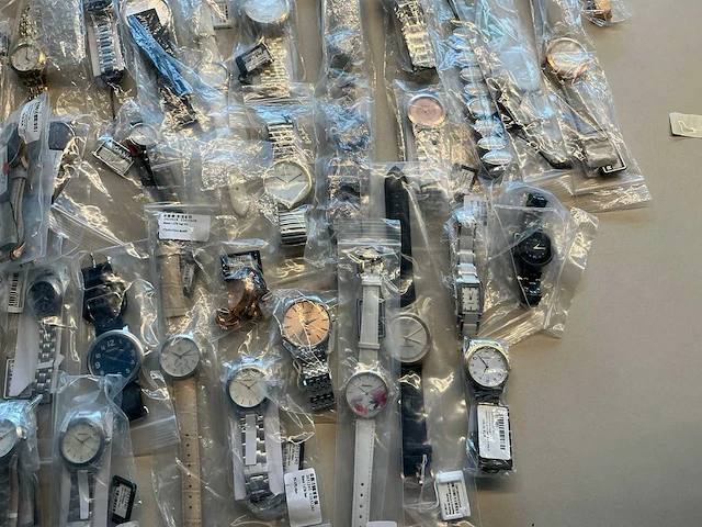 50 diverse horloges rodania - afbeelding 16 van  21