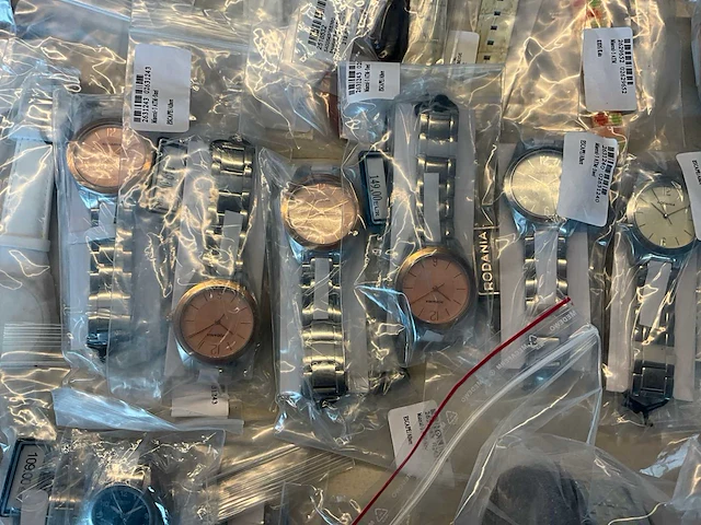 50 diverse horloges rodania - afbeelding 2 van  13