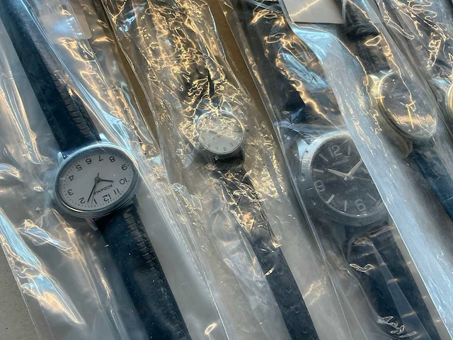 50 diverse horloges rodania - afbeelding 3 van  15
