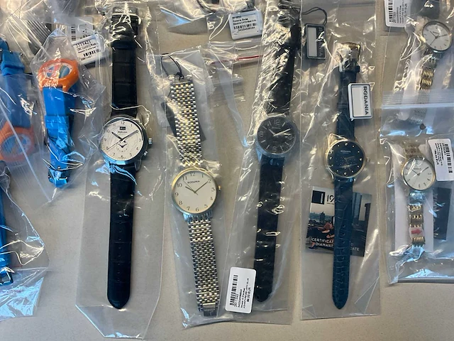 50 diverse horloges rodania - afbeelding 2 van  11