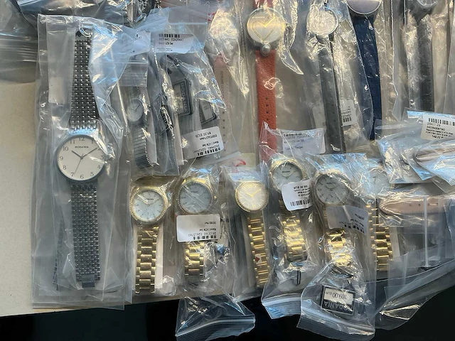 50 diverse horloges rodania - afbeelding 15 van  19