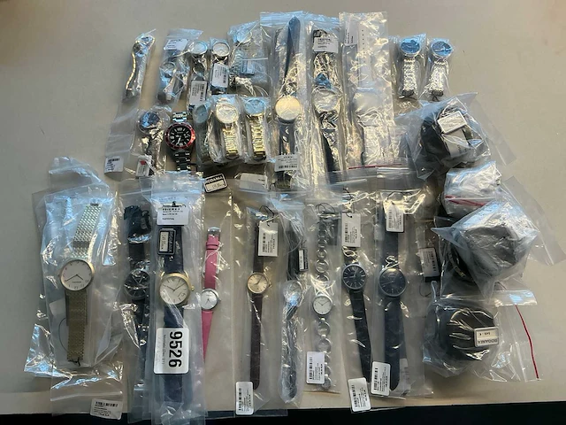 50 diverse horloges rodania - afbeelding 1 van  20