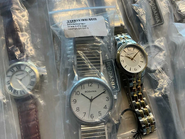 50 diverse horloges rodania - afbeelding 2 van  19