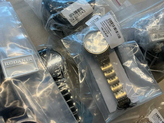 50 diverse horloges rodania - afbeelding 3 van  19