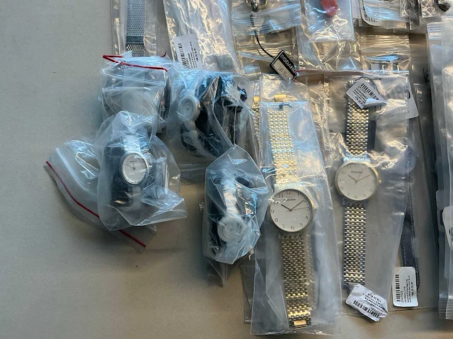 50 diverse horloges rodania - afbeelding 14 van  18