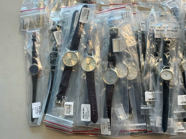 50 diverse horloges rodania - afbeelding 15 van  19