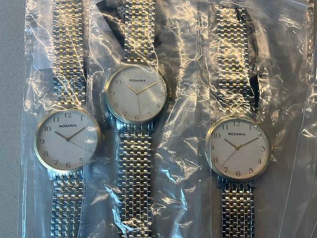 50 diverse horloges rodania - afbeelding 2 van  12
