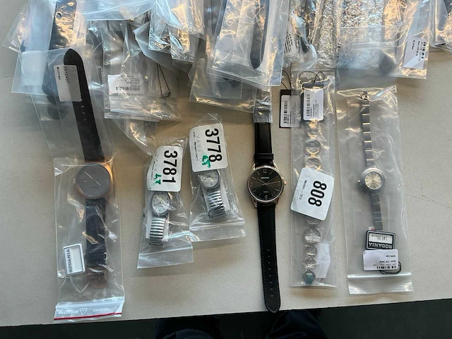 50 diverse horloges rodania - afbeelding 11 van  16