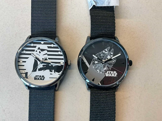 50 diverse horloges rodania - afbeelding 1 van  4