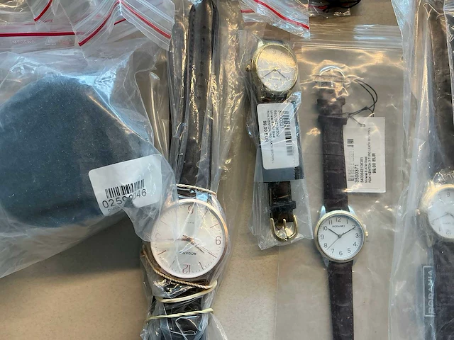 50 diverse horloges rodania - afbeelding 4 van  18