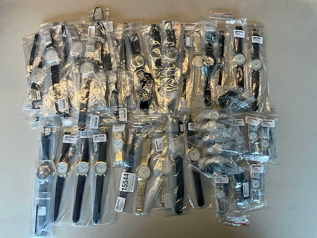 50 diverse horloges rodania - afbeelding 1 van  11