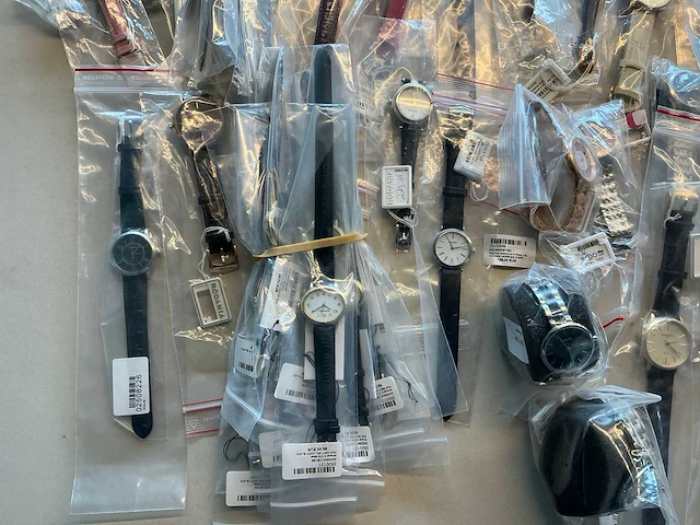 50 diverse horloges rodania - afbeelding 13 van  17