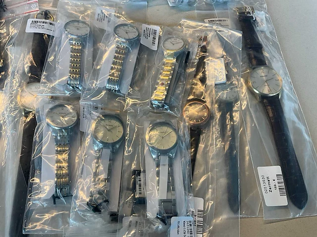 50 diverse horloges rodania - afbeelding 2 van  12