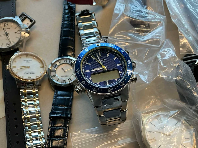 50 diverse horloges rodania - afbeelding 19 van  31