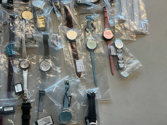50 diverse horloges rodania - afbeelding 26 van  31