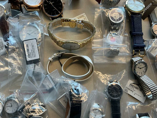 50 diverse horloges rodania - afbeelding 5 van  24