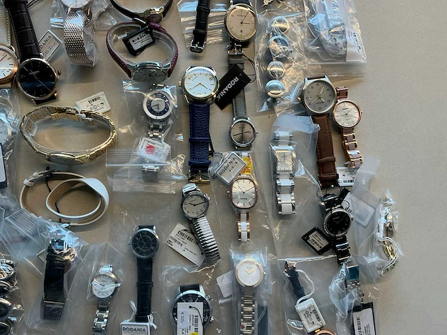 50 diverse horloges rodania - afbeelding 19 van  24
