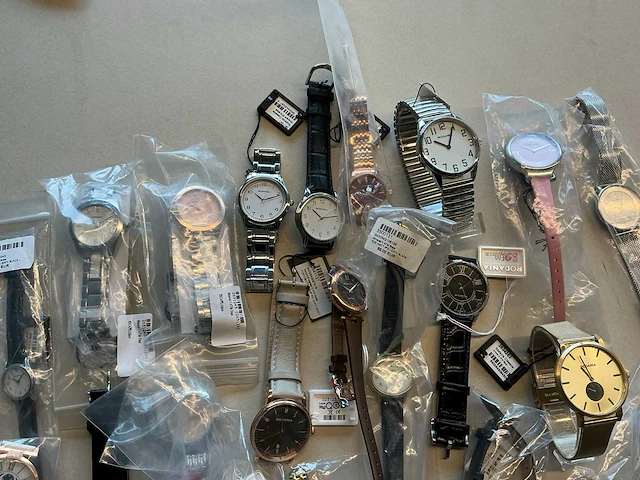 50 diverse horloges rodania - afbeelding 7 van  29