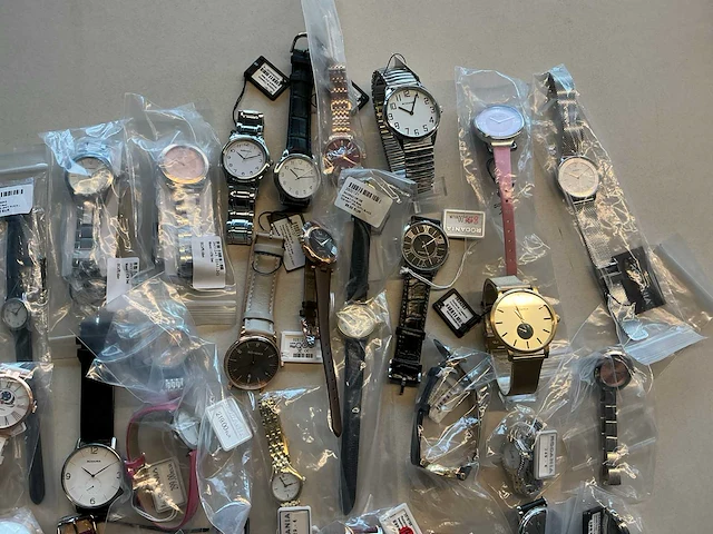 50 diverse horloges rodania - afbeelding 23 van  29
