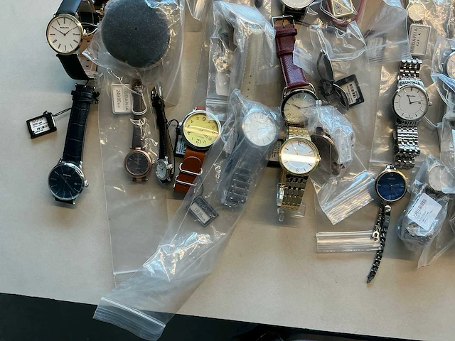 50 diverse horloges rodania - afbeelding 26 van  29