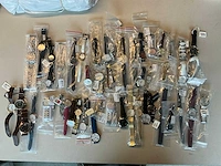 50 diverse horloges rodania - afbeelding 1 van  9