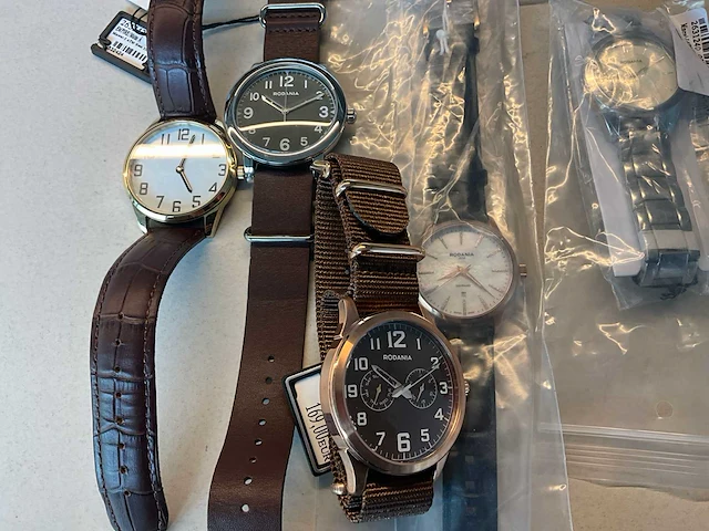 50 diverse horloges rodania - afbeelding 2 van  9