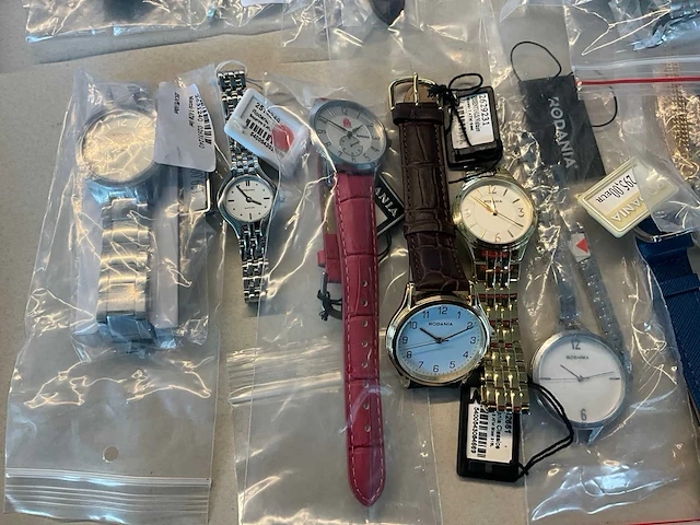 50 diverse horloges rodania - afbeelding 3 van  9