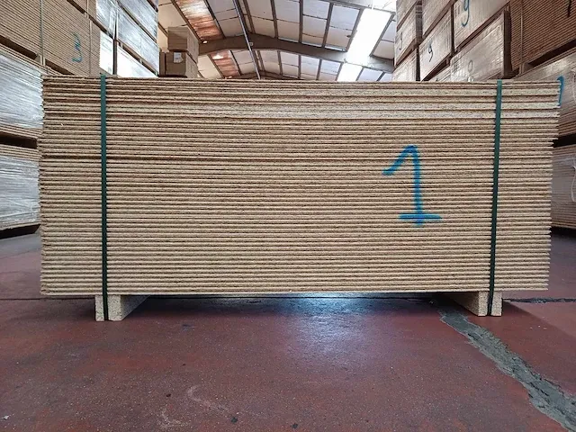 50 m2 osb platen dikte 15 mm - 1,69x0,63m - afbeelding 1 van  3