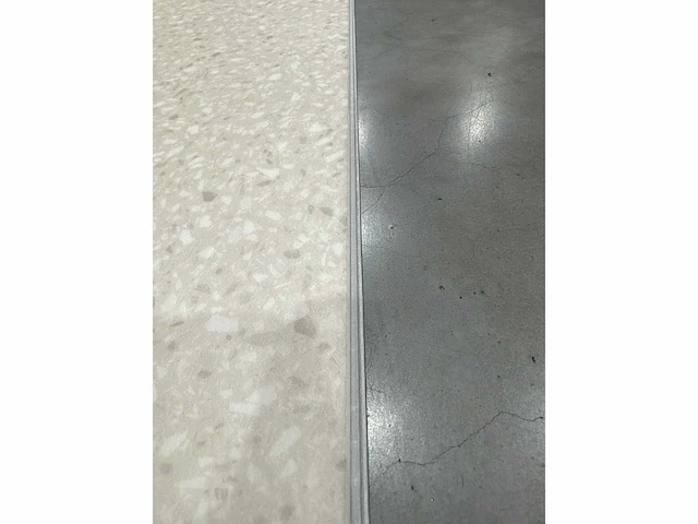50 m2 rigid pvc vloer 6mm - afbeelding 3 van  4