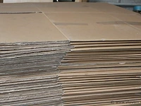 50 stevige kartonnen dozen - afbeelding 1 van  1