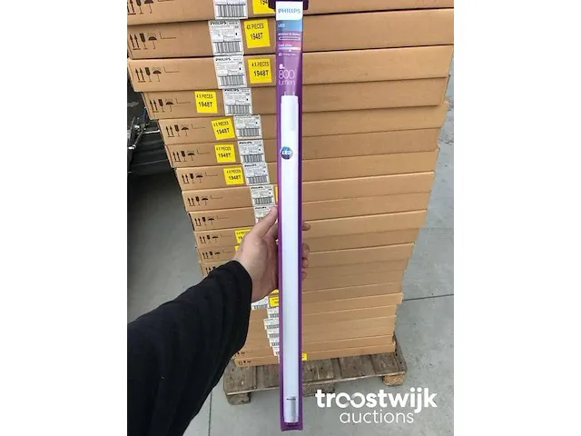 50 stuks philips t8 led tl buis g13 8w - afbeelding 8 van  8