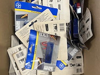 50 verpakkingen wolfraam tapijtmessen