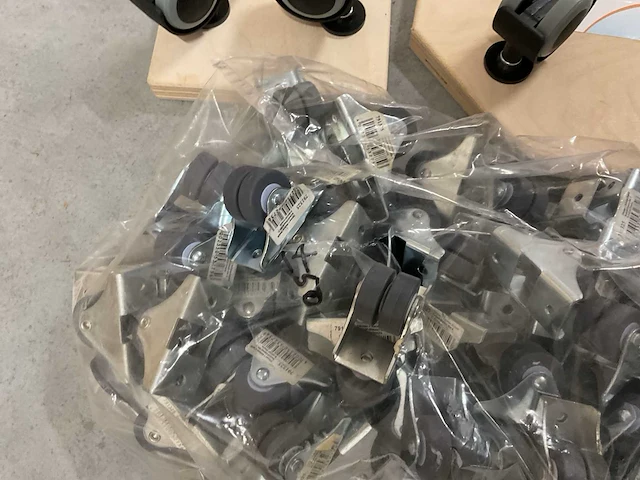 50 wielen en 3 verhuis planken - afbeelding 4 van  6