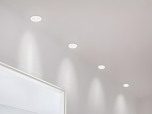 50 x 4.9w smd led inbouwspot 6000k mat wit met lens - afbeelding 1 van  5