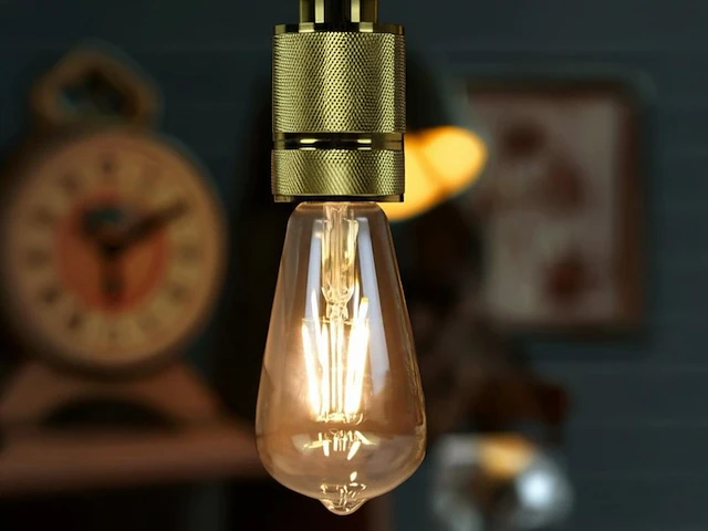 50 x 4w e27 st64 amber glas filament led bulb 2000k - afbeelding 1 van  3