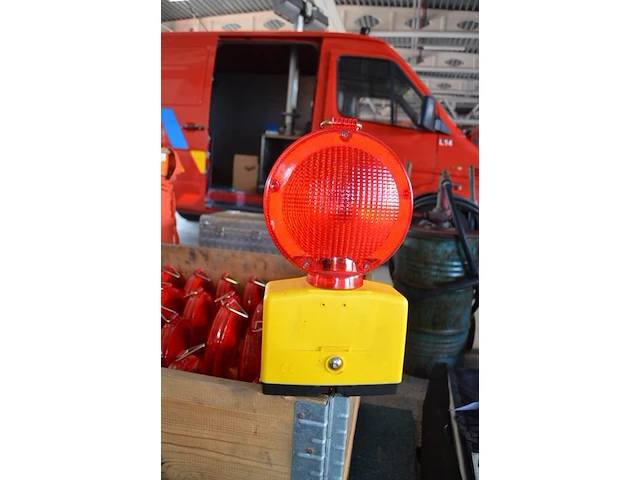 50 x rode signalisatie lampen - afbeelding 6 van  6