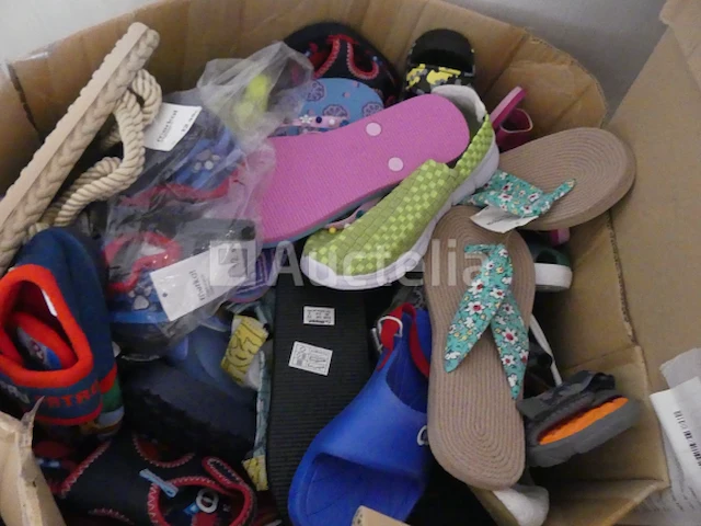 500 losse schoenen - afbeelding 3 van  5