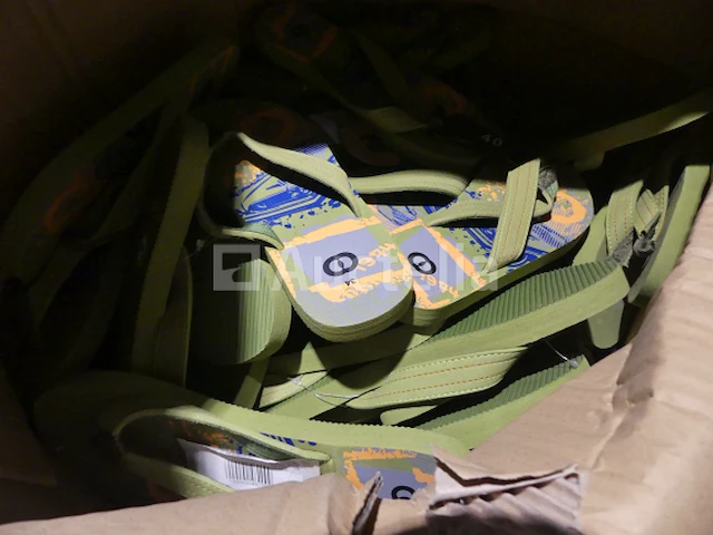 500 veelkleurige strandschoenen - afbeelding 5 van  6