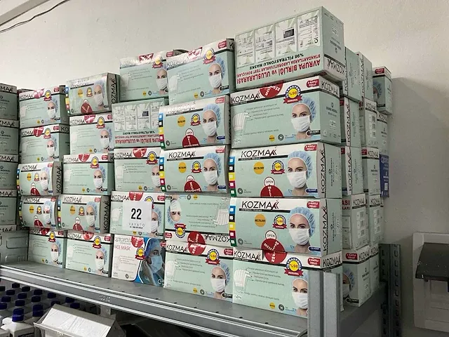 5000 chirurgische mondmaskers kozmak - afbeelding 3 van  3