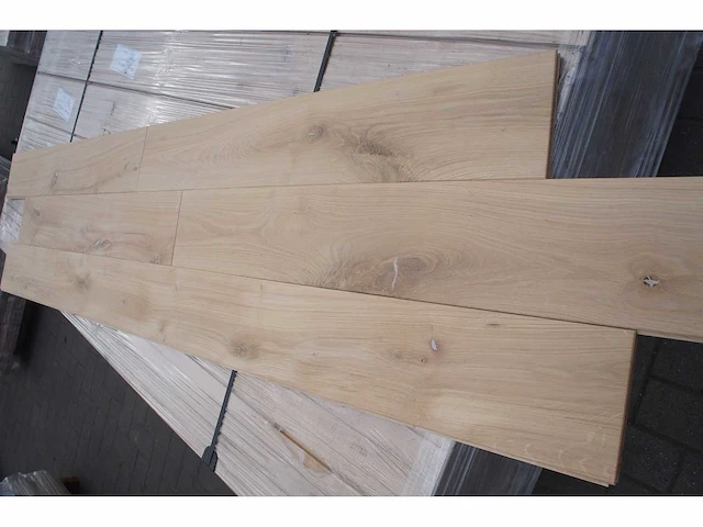 50,11 m² massief eiken parket 14mm - afbeelding 1 van  2