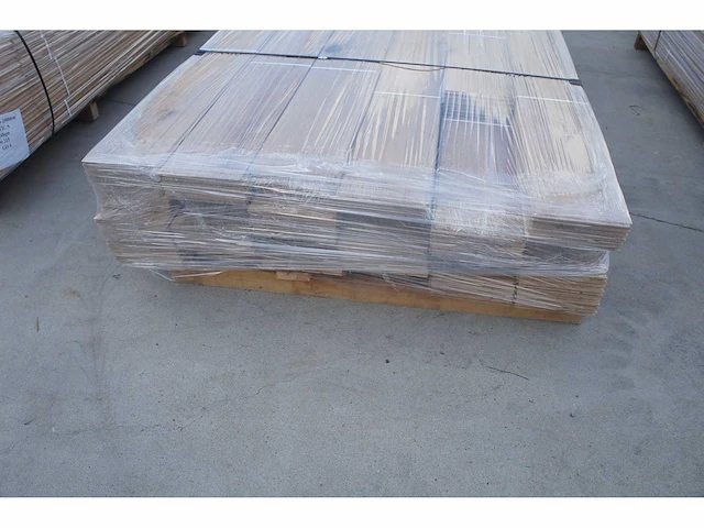 50,11 m² massief eiken parket 14mm - afbeelding 5 van  6